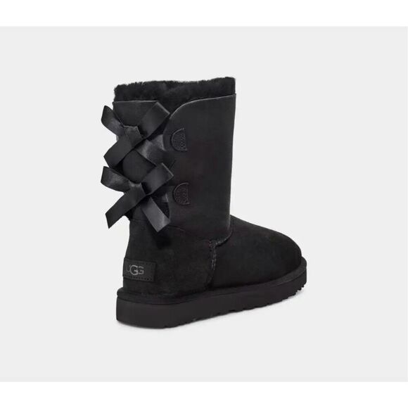 UGG Shoes - UGG Bailey Bow II Boots Women's Size 10 black winter sheepskin fur lined